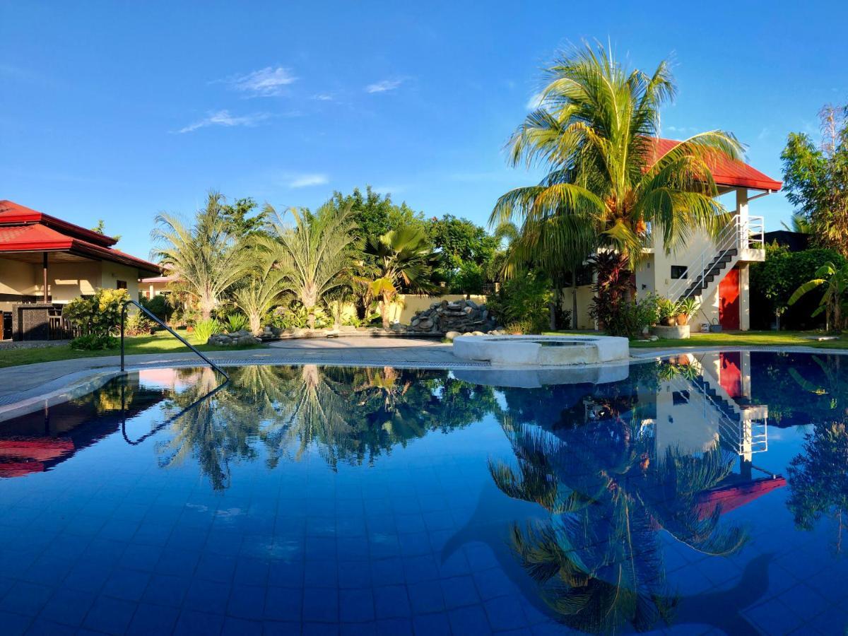 Strutz Art Garden Resort Bangued Exterior photo