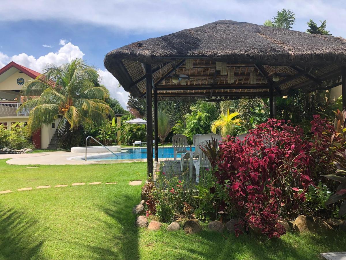 Strutz Art Garden Resort Bangued Exterior photo