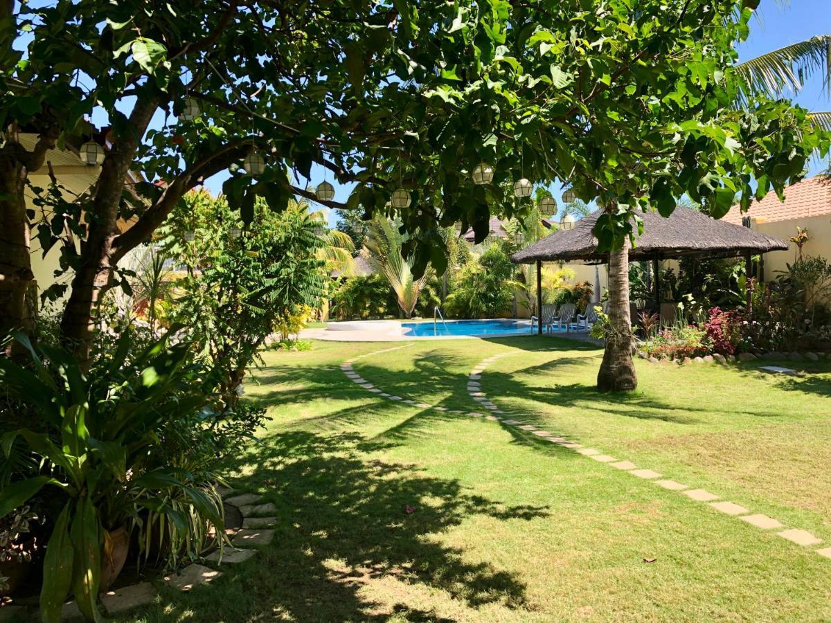 Strutz Art Garden Resort Bangued Exterior photo